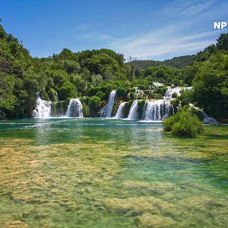 House Marin Dom wakacyjny Drniš