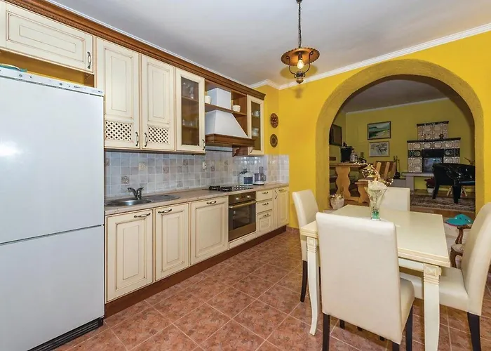 House Back To Nature Drniš